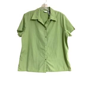 White Stag Women's Vintage Light Green Button Front Short Sleeve Shirt